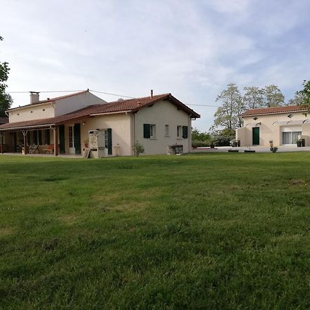 La Mancine Laulan Bed and Breakfast Jau-Dignac-et-Loirac Eksteriør billede